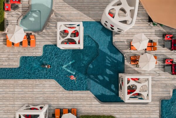 V hotel dubai