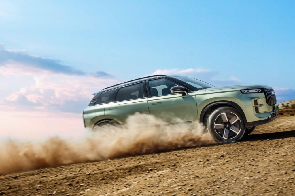 JAECOO J7 SHS: The Self-Charging SUV That Delivers More Than Just Range